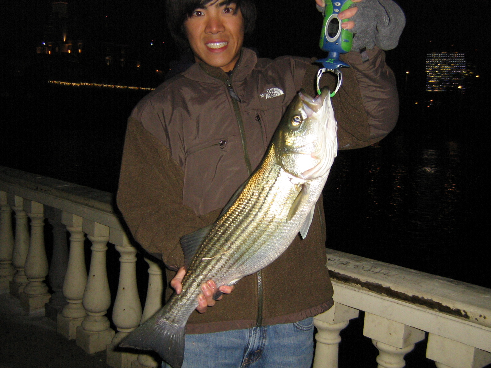 Extreme Philly Fishing When They Run, They Run The Spring and Fall