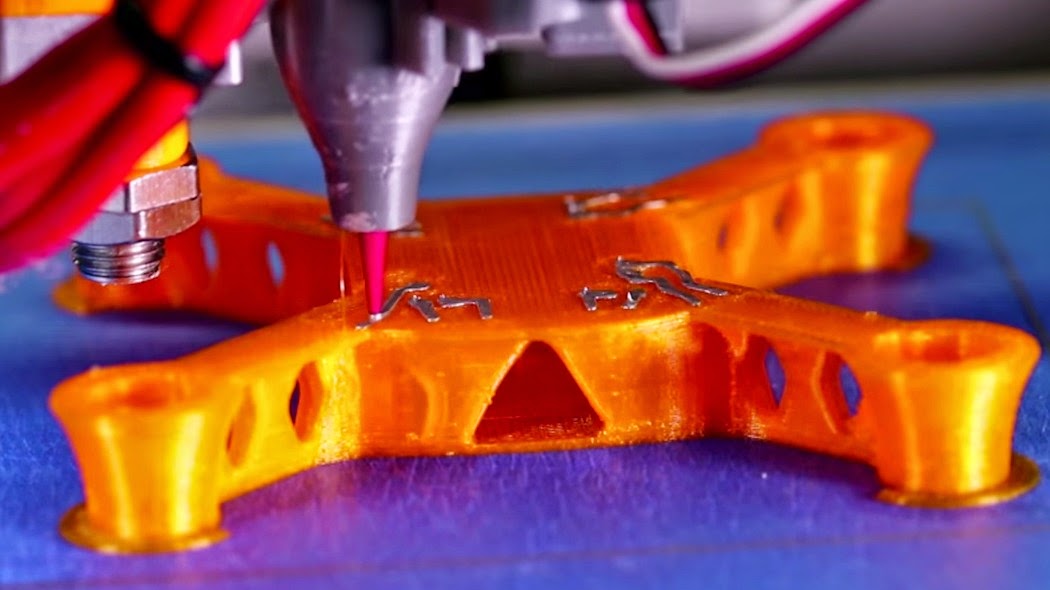 VOXEL8 CONDUCTIVE INK EMBEDDED ELECTRONIC CIRCUITS 3D PRINTER Article Mon 05 Jan 2015 1044