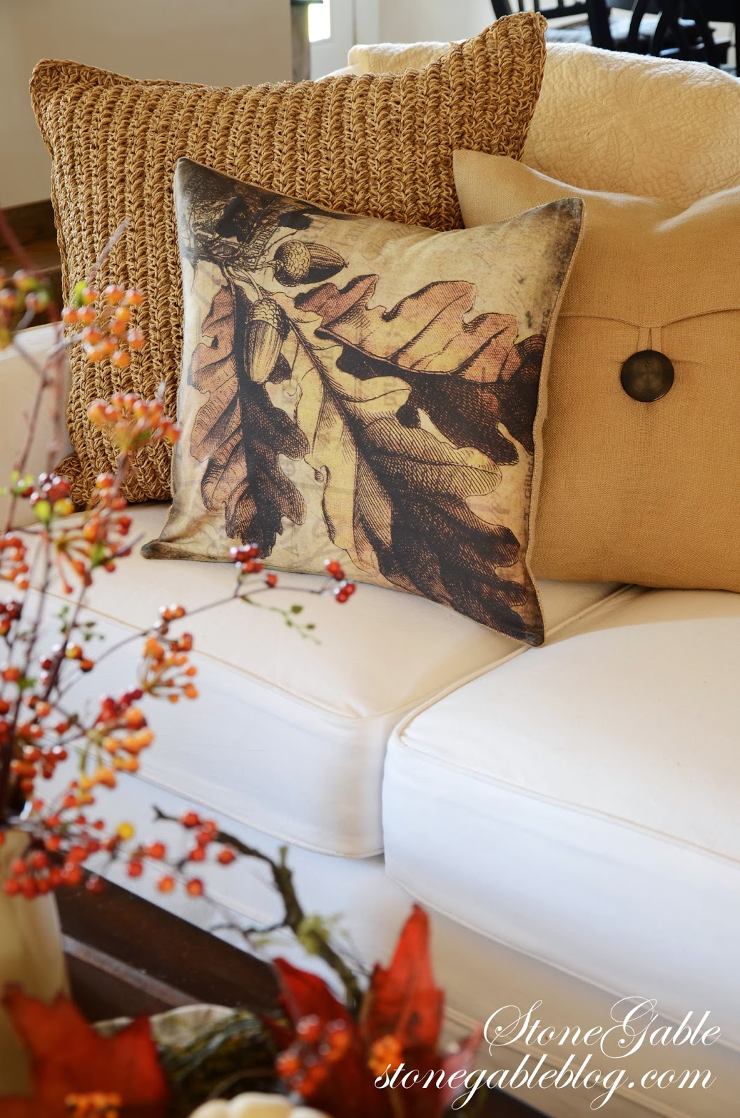 FALL PILLOW LOVE StoneGable