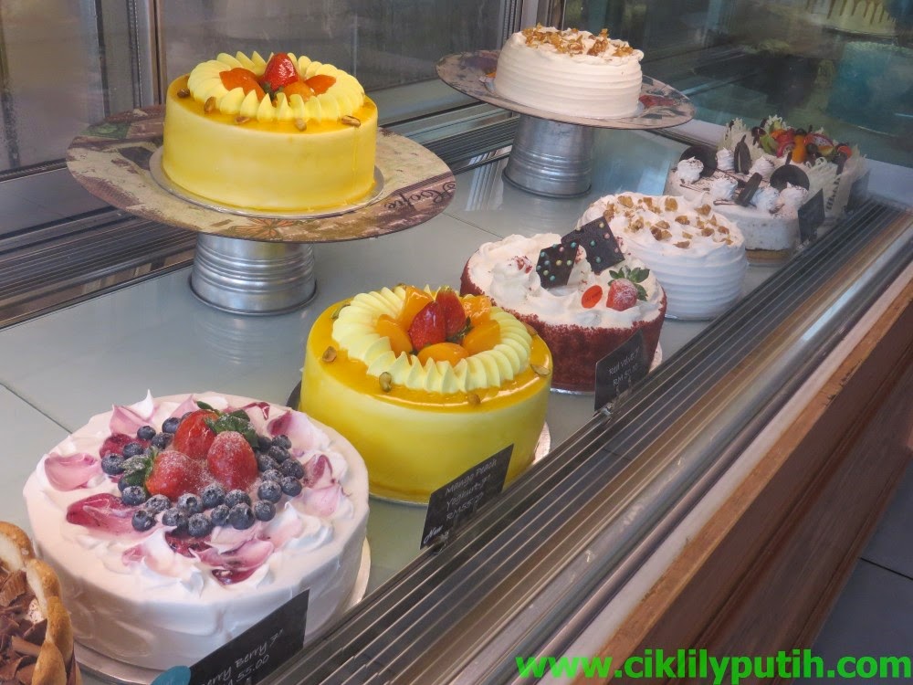 CikLilyPutih The Lifestyle Blogger Mari D.I.Y Deco Kek Di Cake Sense, TTDI