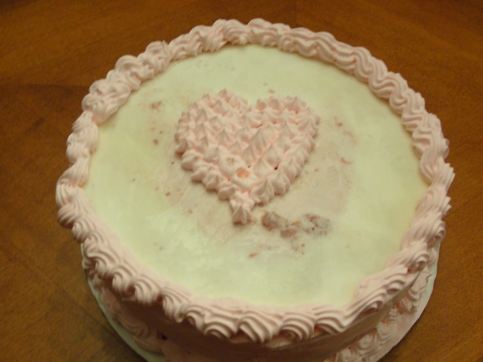 KT Kakes Valentine's Day Ice Cream Cake