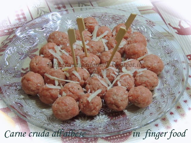 Carne cruda all'albese in versione finger food