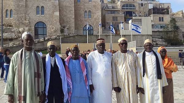 Una comitiva de Imanes de Senegal visitó Yad Vashem y el Kotel Una comitiva de Imanes de Senegal visitó Yad Vashem y el Kotel