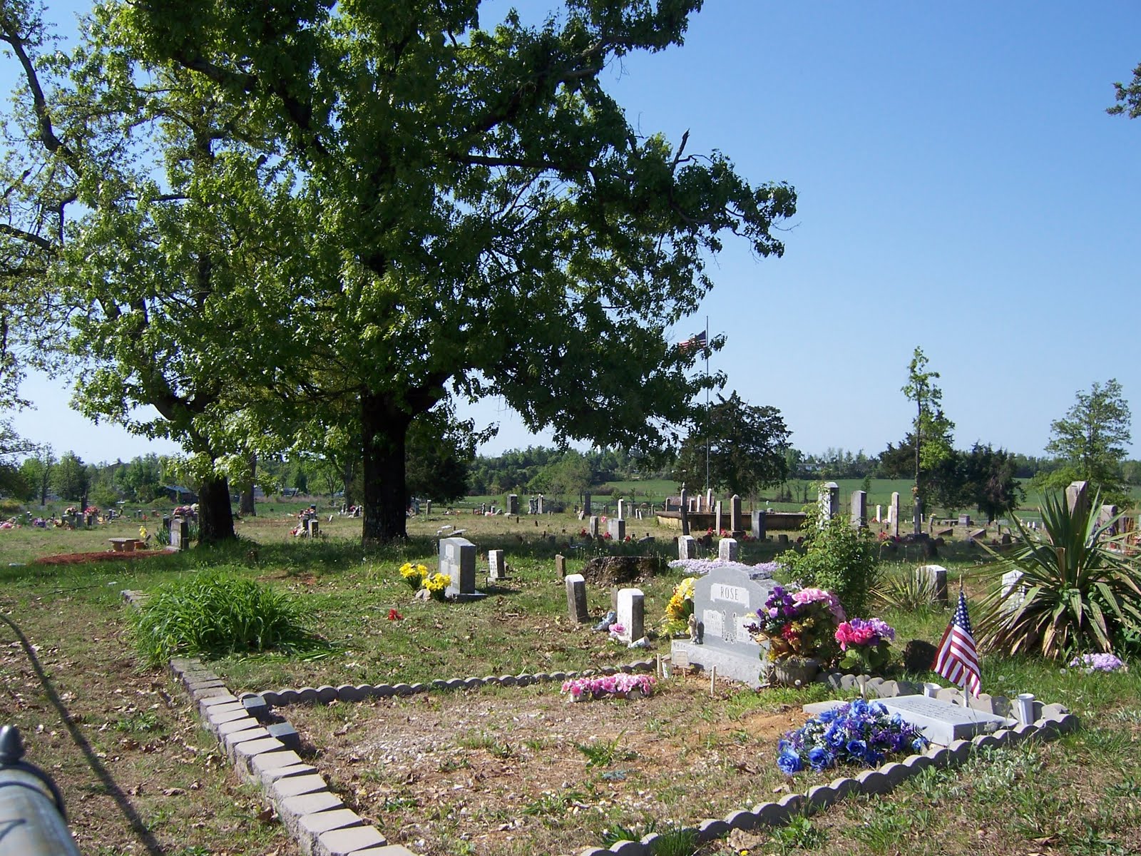 Cemeteries of Baxter County, AR The Big Flat Cemetery serves Town of