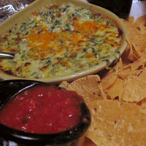 Applebee's Recipes Applebee's Hot Artichoke and Spinach Dip Recipe
