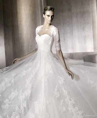 pronovias-2012-pergola-wedding-dress.jpg