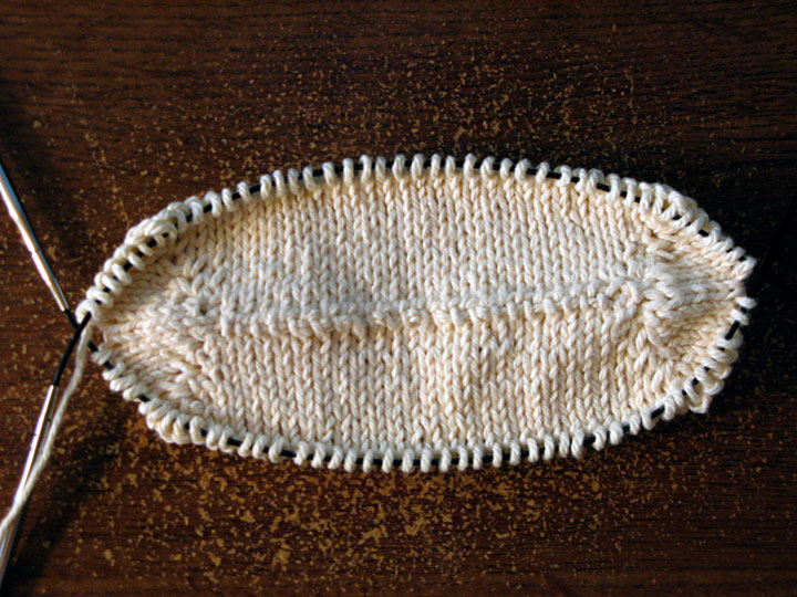 Aerohead Art Free Pattern Knitting an Oval Shape