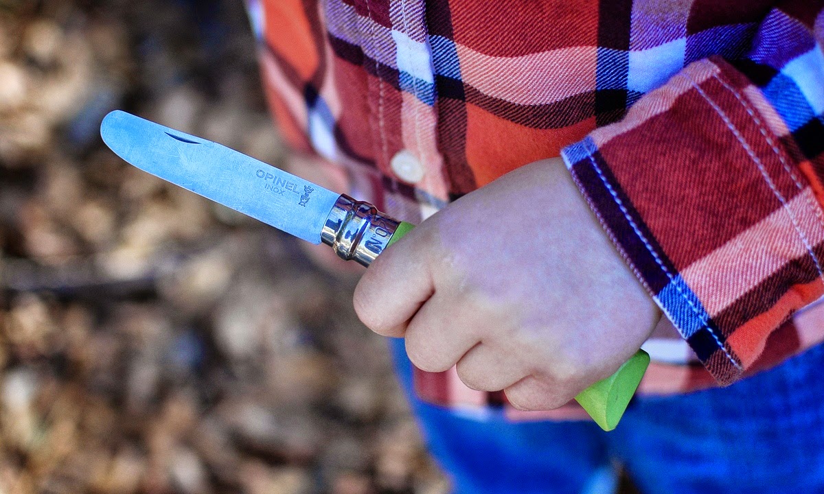 The Fiberglass Manifesto: Gear Review - My First Opinel No7 Scouts Knife