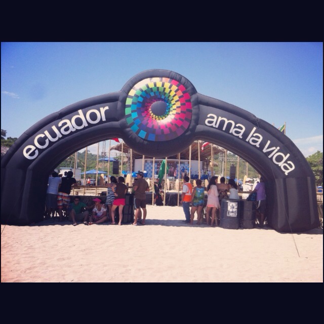 Round the World with C Ecuador Ama La Vida