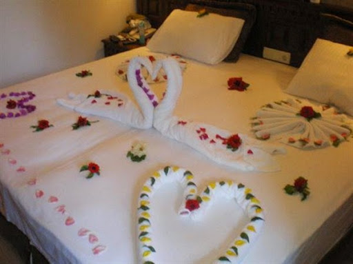 Model rangkaian bunga untuk kamar pengantin 2017/2018 Model rangkaian bunga untuk kamar pengantin 2017/2018