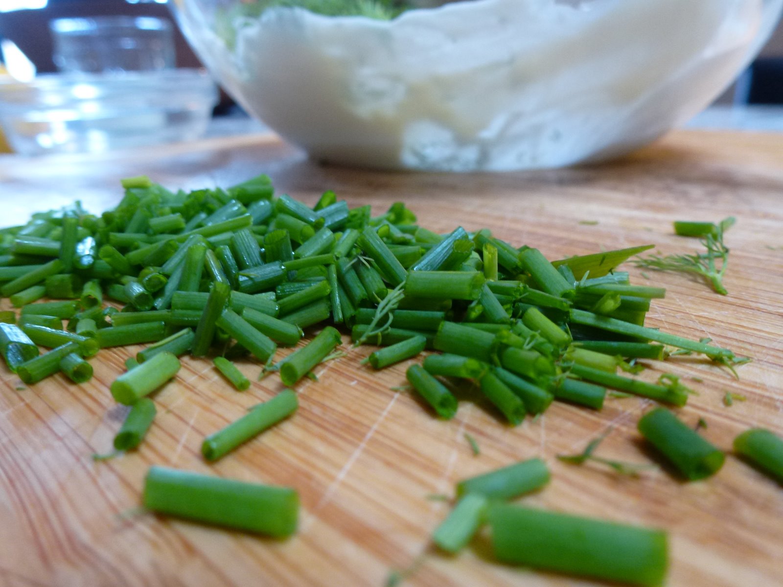 Hardly Housewives Homemade Dill Ranch Dressing