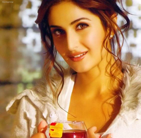 latest new katrina kaif wallpaper urdu poetry download free