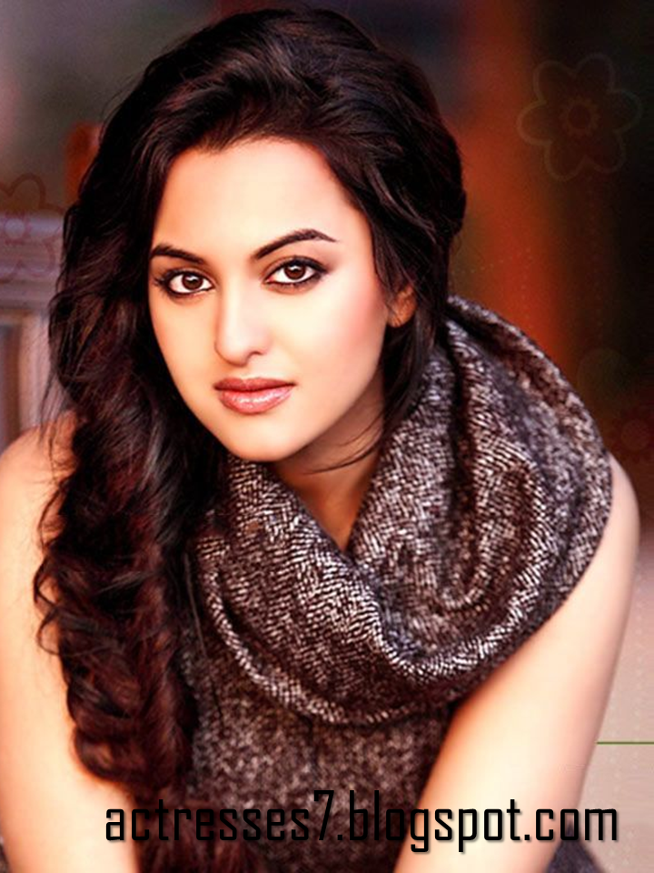 ACTRESSES: ACTRESSES : SONAKSI SINHA CAUGHT UNDRESSING VIDEO