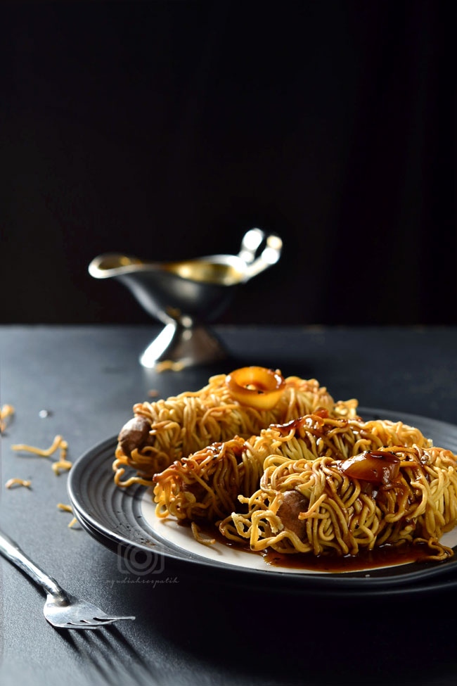 Mie Gulung Sosis Saus Lada Hitam