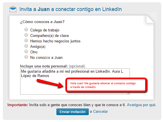 Solicitud de seguimiento estándar y personalizada (en rojo) para LinkedIn