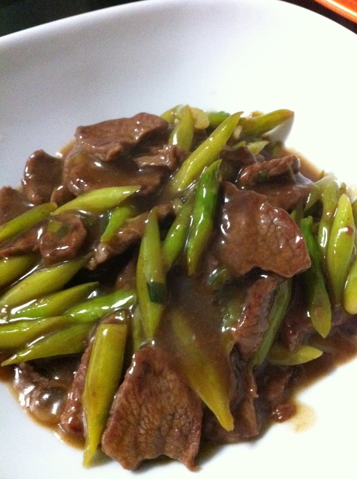 LuthAdel's Kitchen Beef with Asparagus in Oyster Sauce