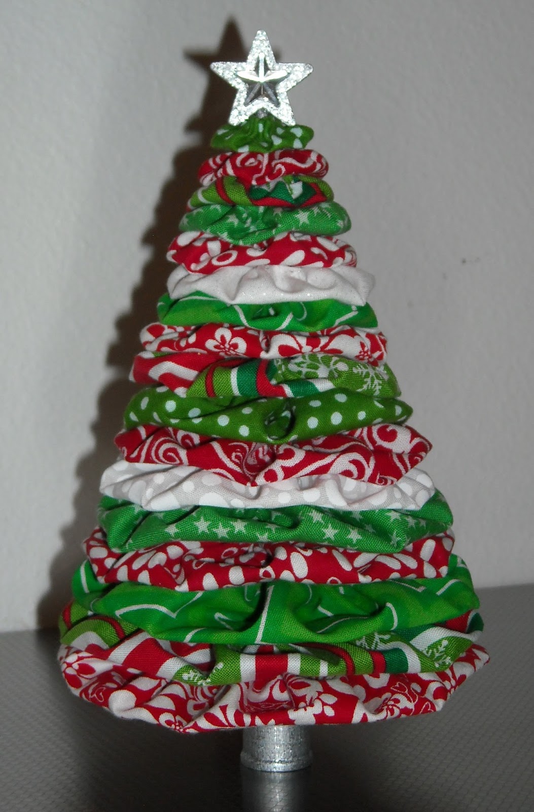 Crafter without a Cat YoYo Christmas Tree