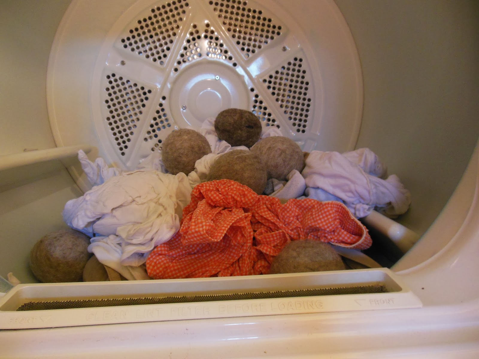 Quirky Urban Girl Soap Nuts & Dryer Balls