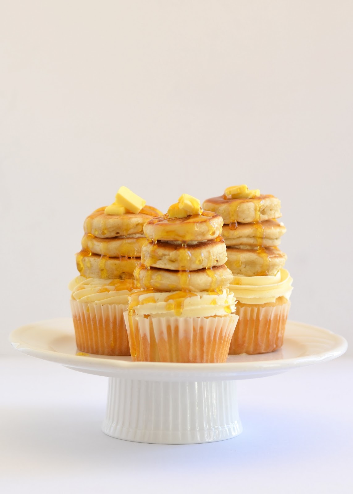 Selective everything// Maple pecan cupcakes with tiny buttermilk