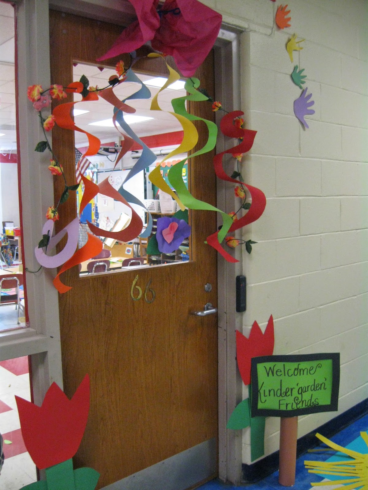 Crayons & Cuties In Kindergarten Kinder'garden' Day 2014!