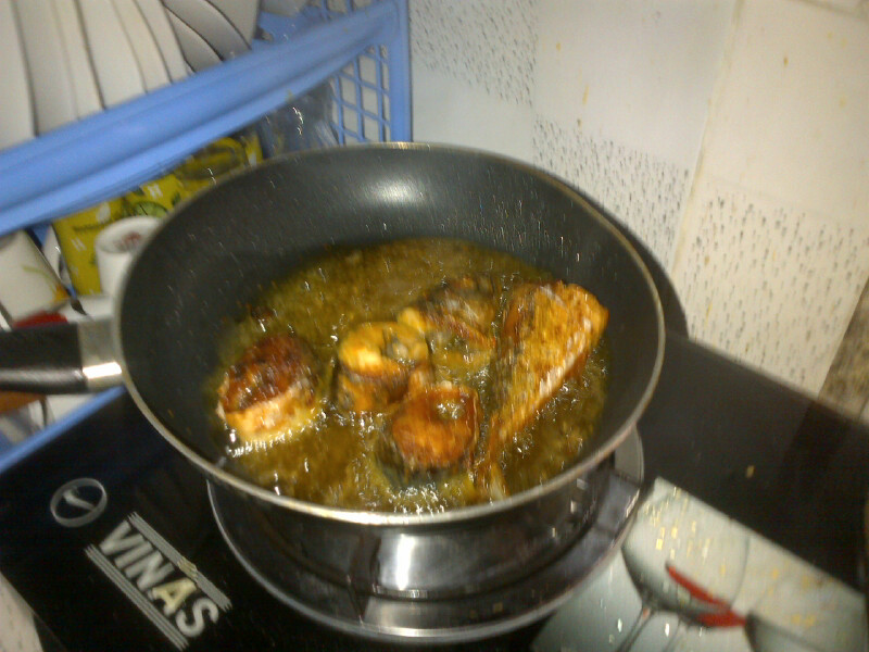 Palm Oil Rice With Fried Fish By MizOsa