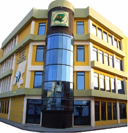 Edificio Cooperativa De Ahorro y Crédito "La Inmaculada Concepción" R.L.