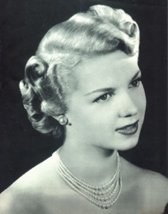 This quintessential 1940s hairstyle was (apparently) named after the