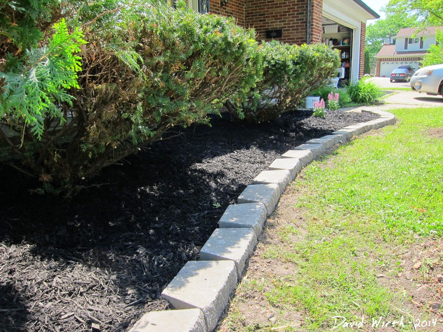 Easy Landscape Block Wall and Mulch