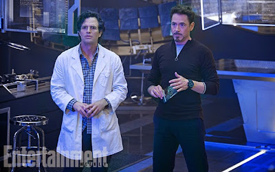 Mark Ruffalo and Robert Downey Jr. in Avengers Age of Ultron