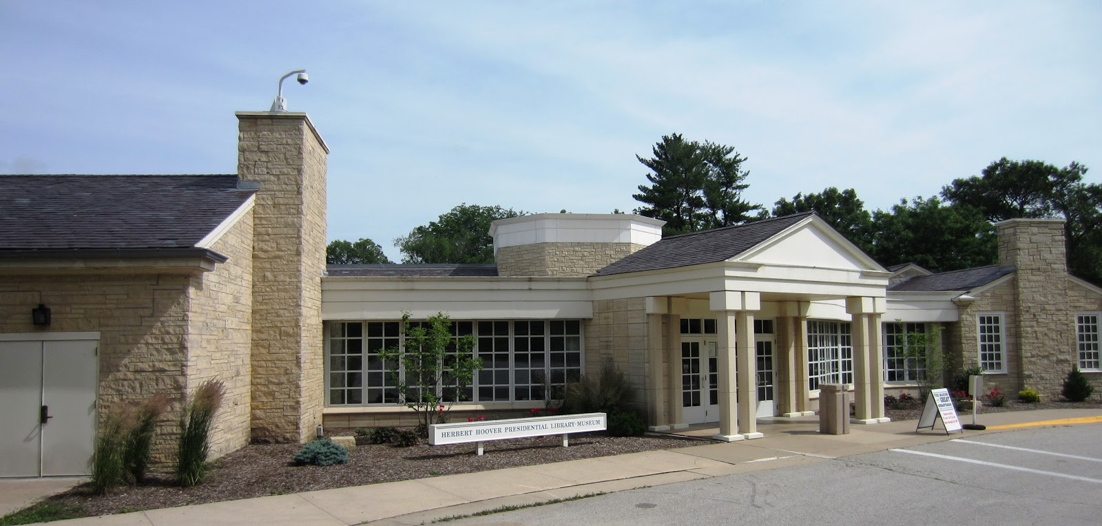 Souvenir Chronicles WEST BRANCH, IOWA HERBERT HOOVER PRESIDENTIAL