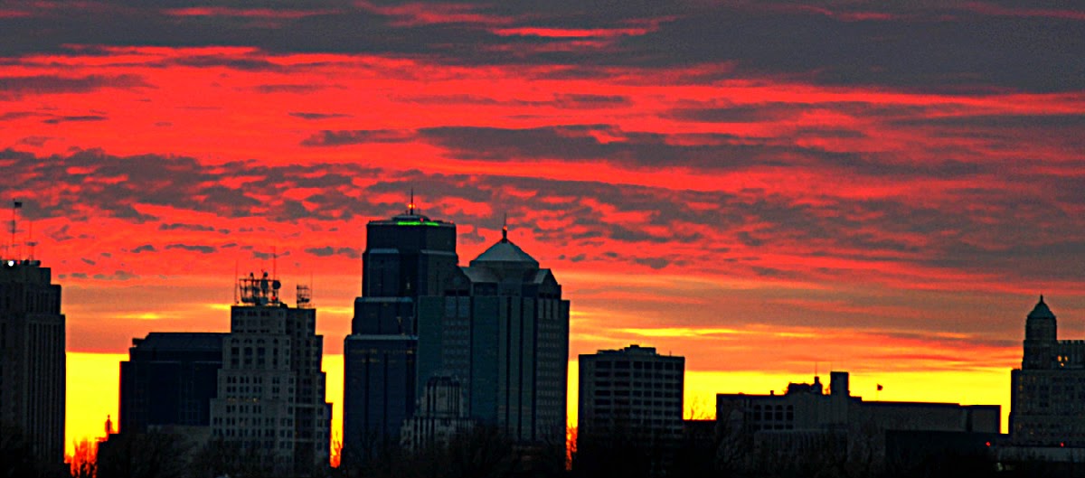 Hip Suburban White Guy Kansas City Sunset From Scarritt Point