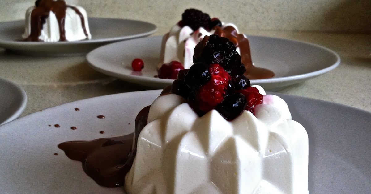 PANNA COTTA CON CHOCOLATE Y FRUTOS ROJOS Todo con azúcar