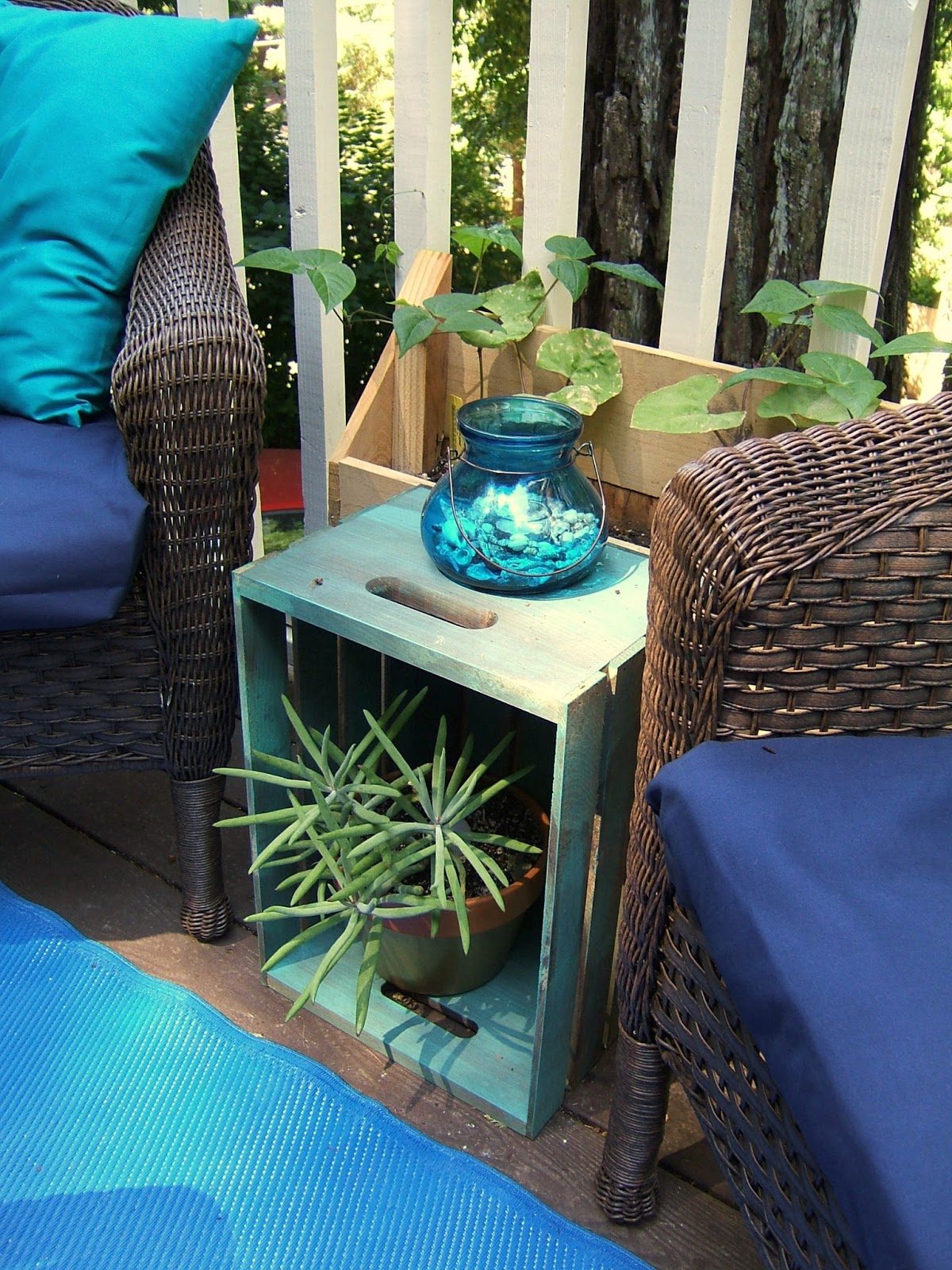 Nine red: diy antique crate end tables