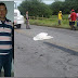 Mototaxista morre em colisão com caminhão-pipa, em Araçagi