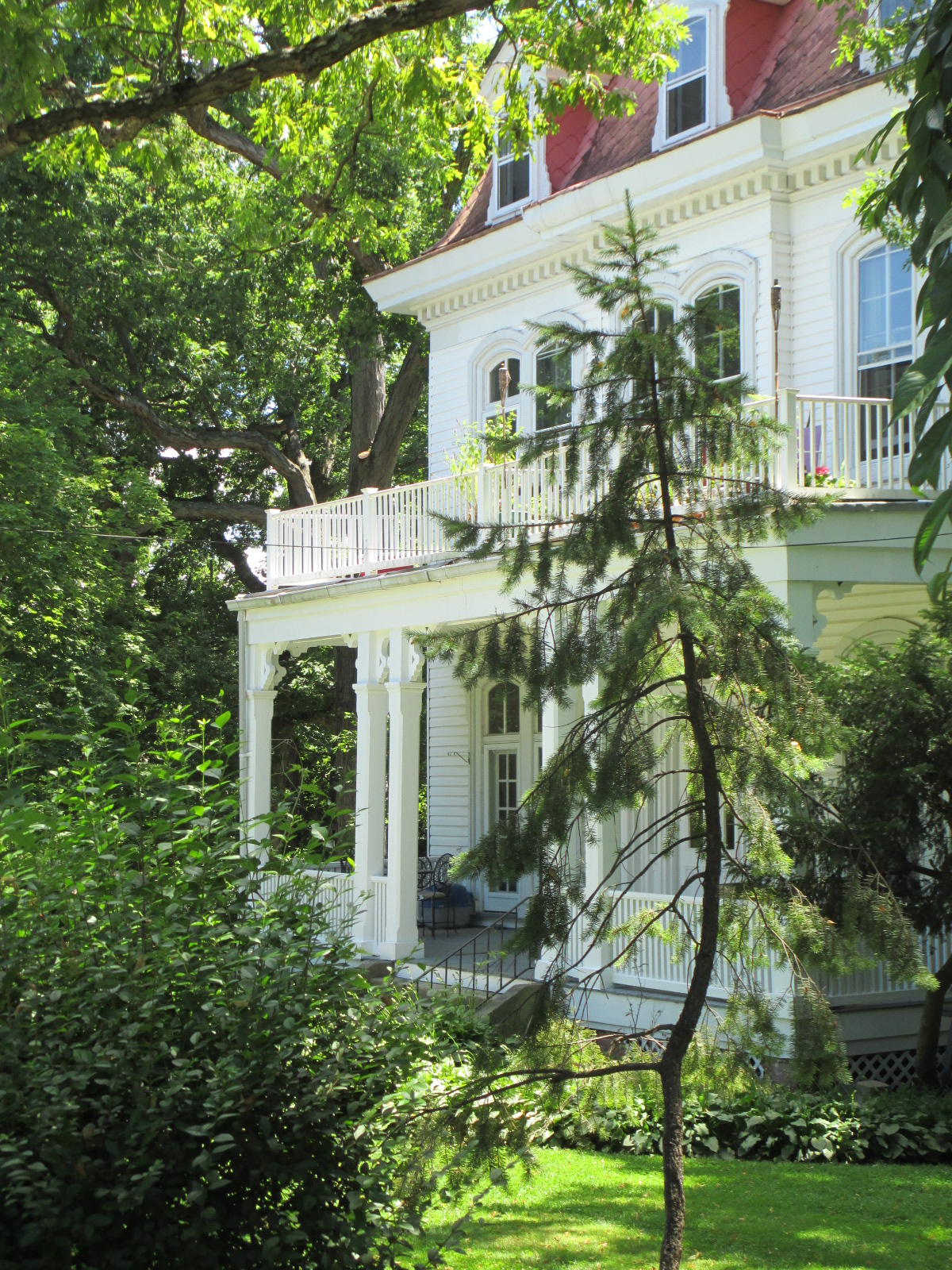 Baltimore You are Marvelous Mount Washington a shady, hilly village