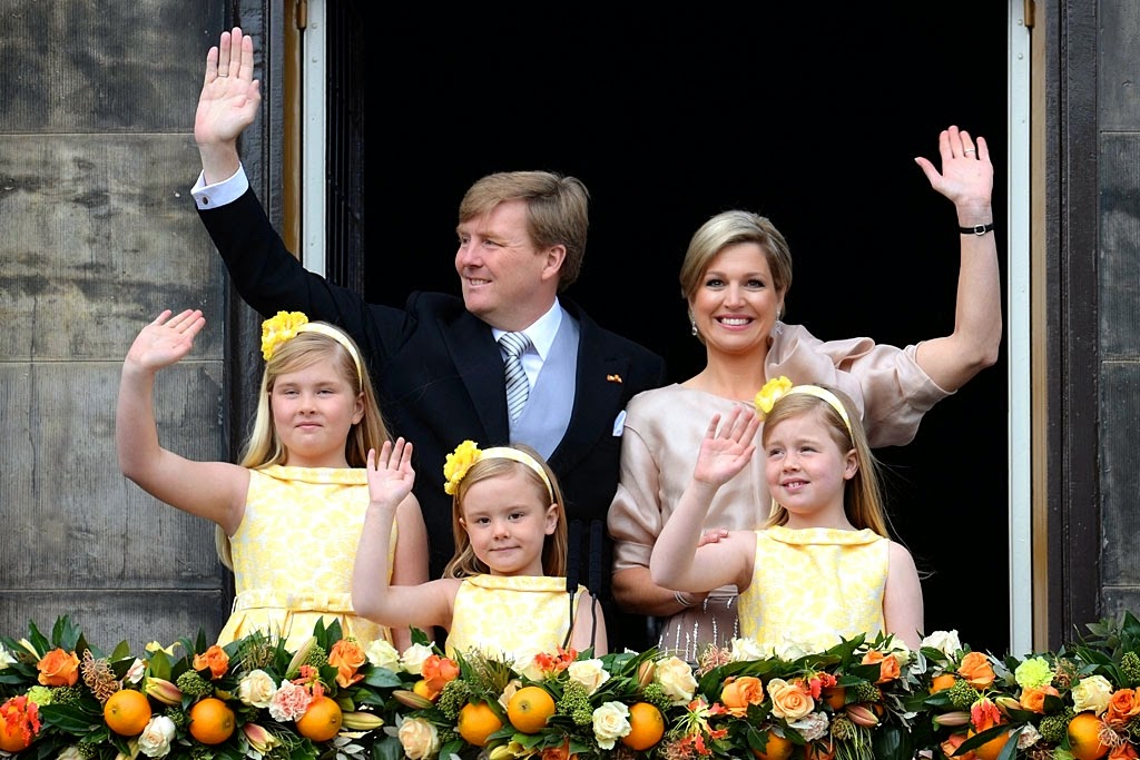 6the+balcony-The+Dutch+Royal+Family++Investidura2013.jpg