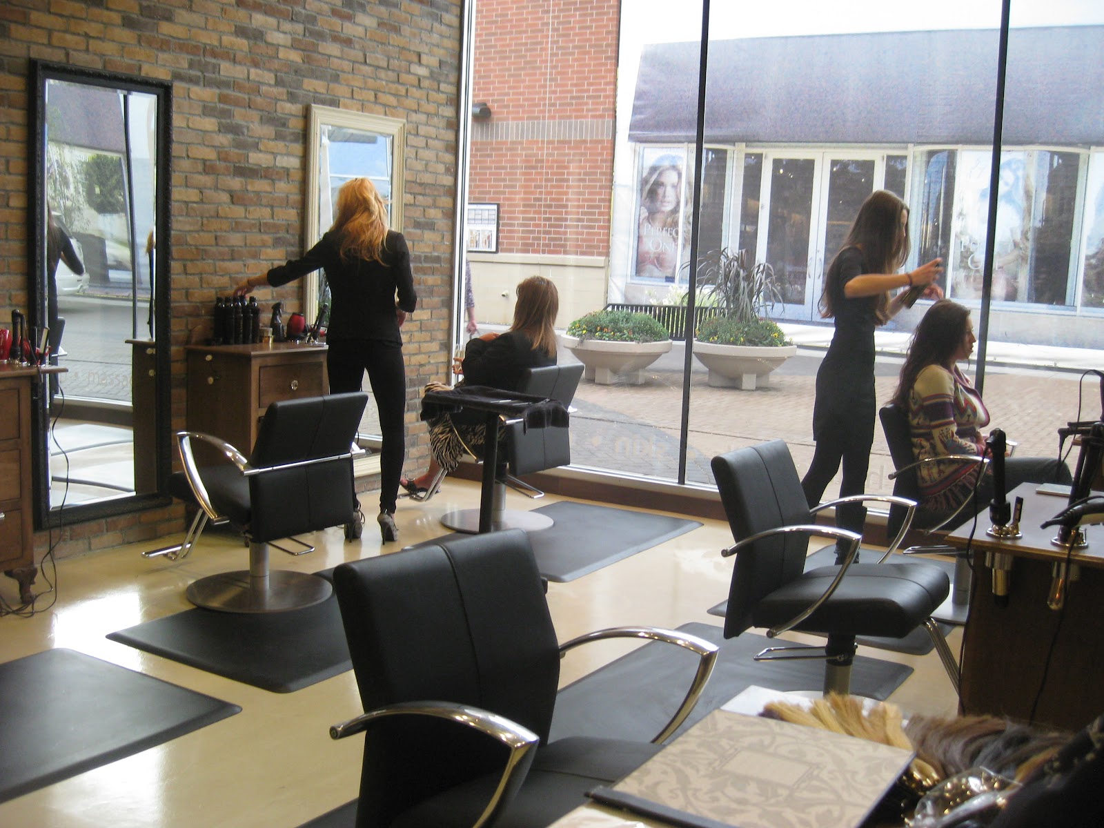 Kelly B, JD Phresh Spa & Salon West End Grand Opening