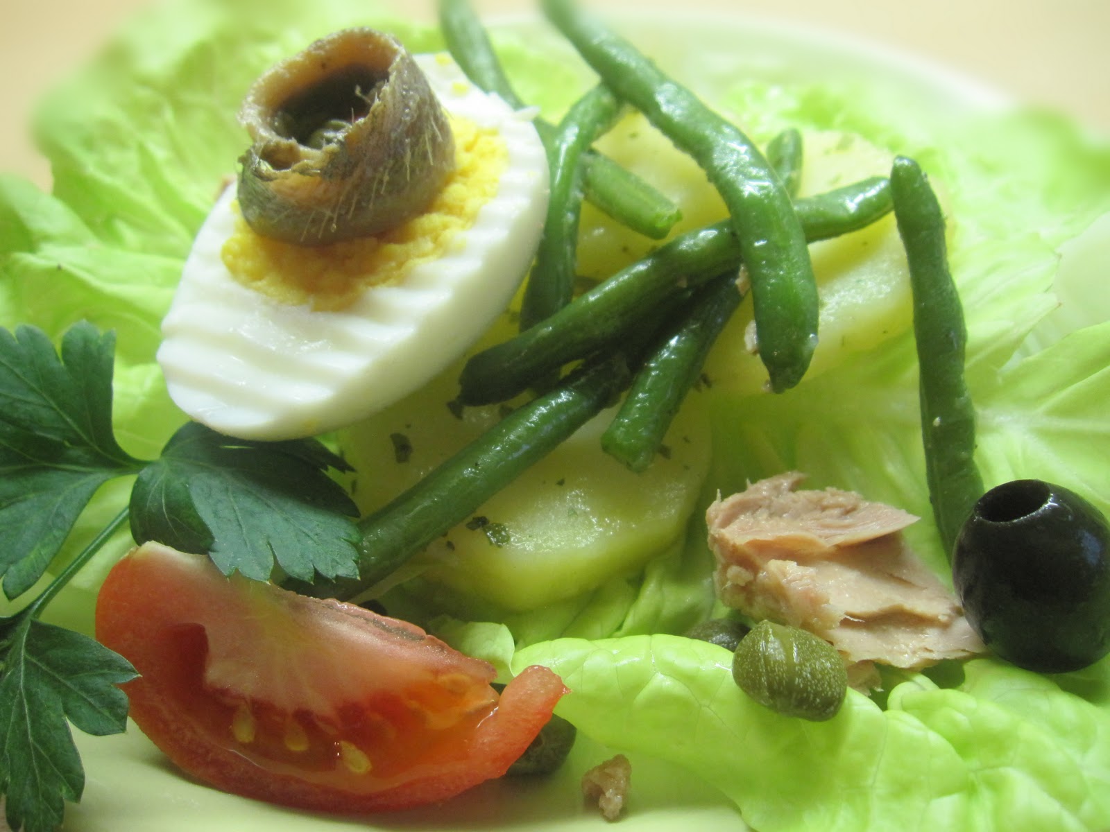 Bon appétit Julia Child´s Rezepte Salade Niçoise mit Vinaigrette