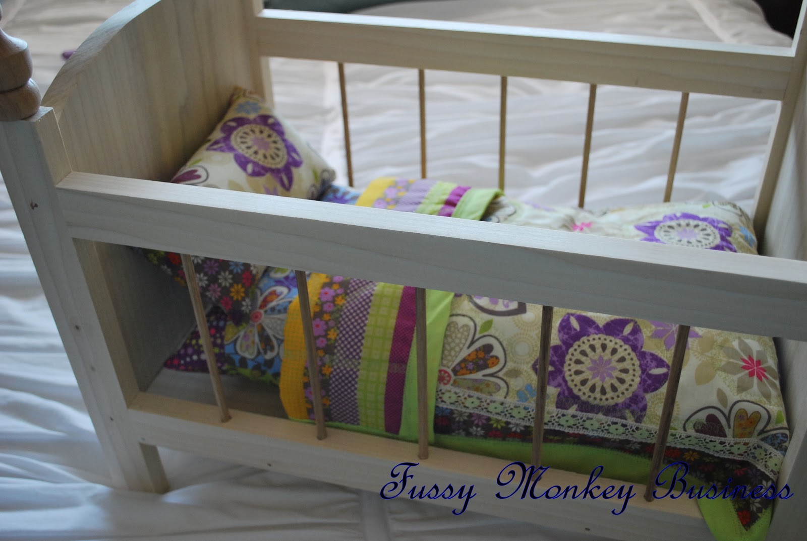 Fussy Monkey Business 18" Doll Bed, Quilt, Pillow and a Mattress Tutorial