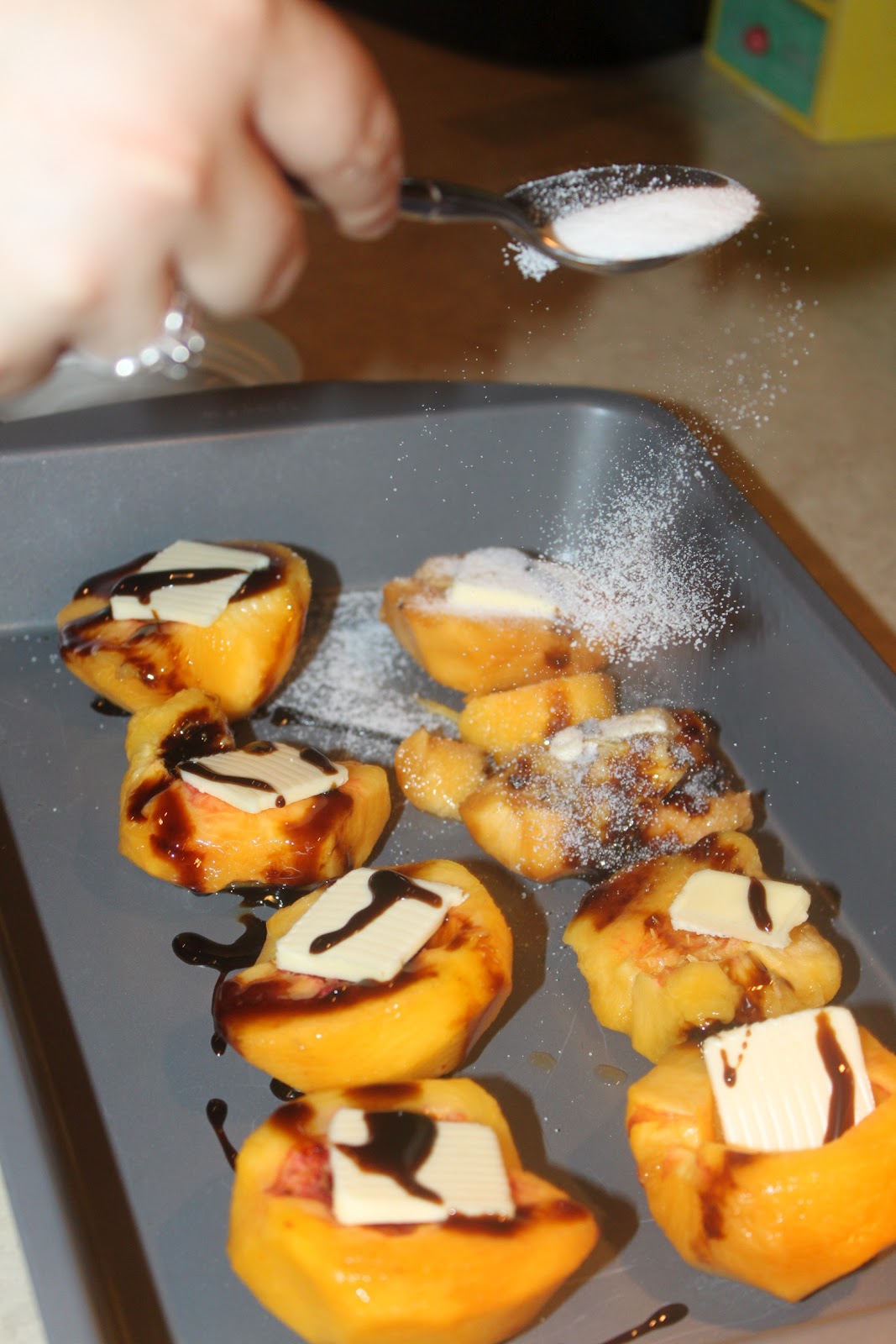 Cooked Peaches With Ice Cream