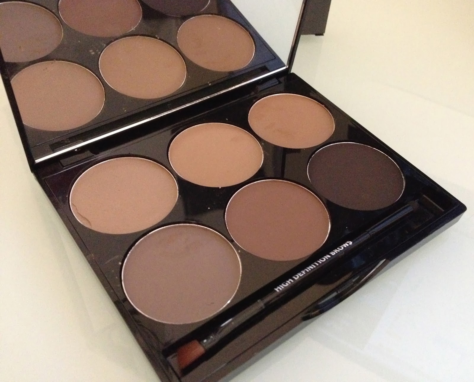 HD Brows Professional Eye & Brow Palette KELLiLASH