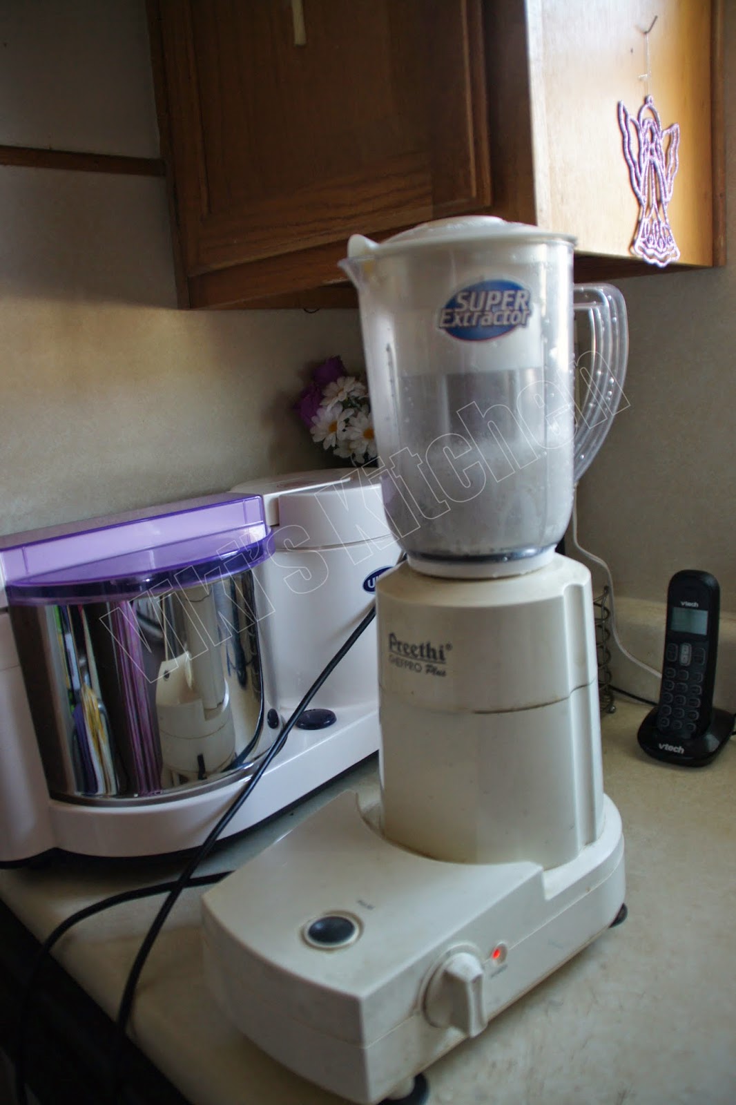 Viki S Kitchen How To Make Coconut Milk