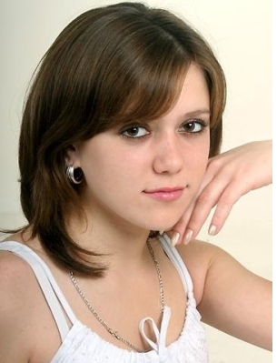Short Bob Hairstyles Blonde Highlights In Brown Hair 2011