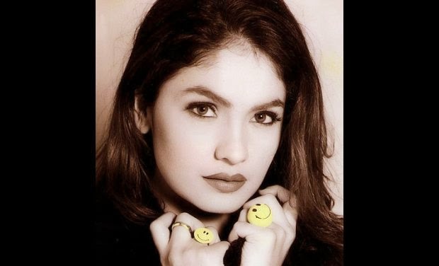 Pooja bhatt xxx sexy clip #2