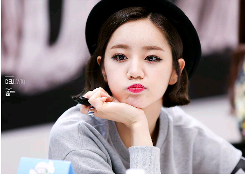Hyeri Girl S Day Makeup Inspiration Ell S Beauty Diary
