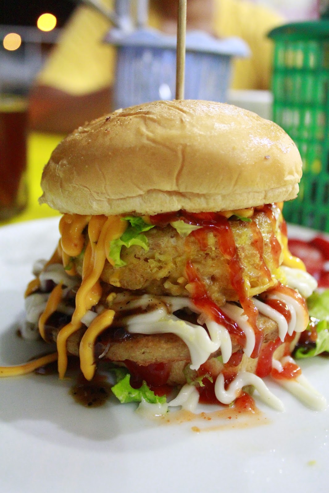 Burger Maggi Jalan Pintu Geng, Kota Bharu Food 2 Buzz