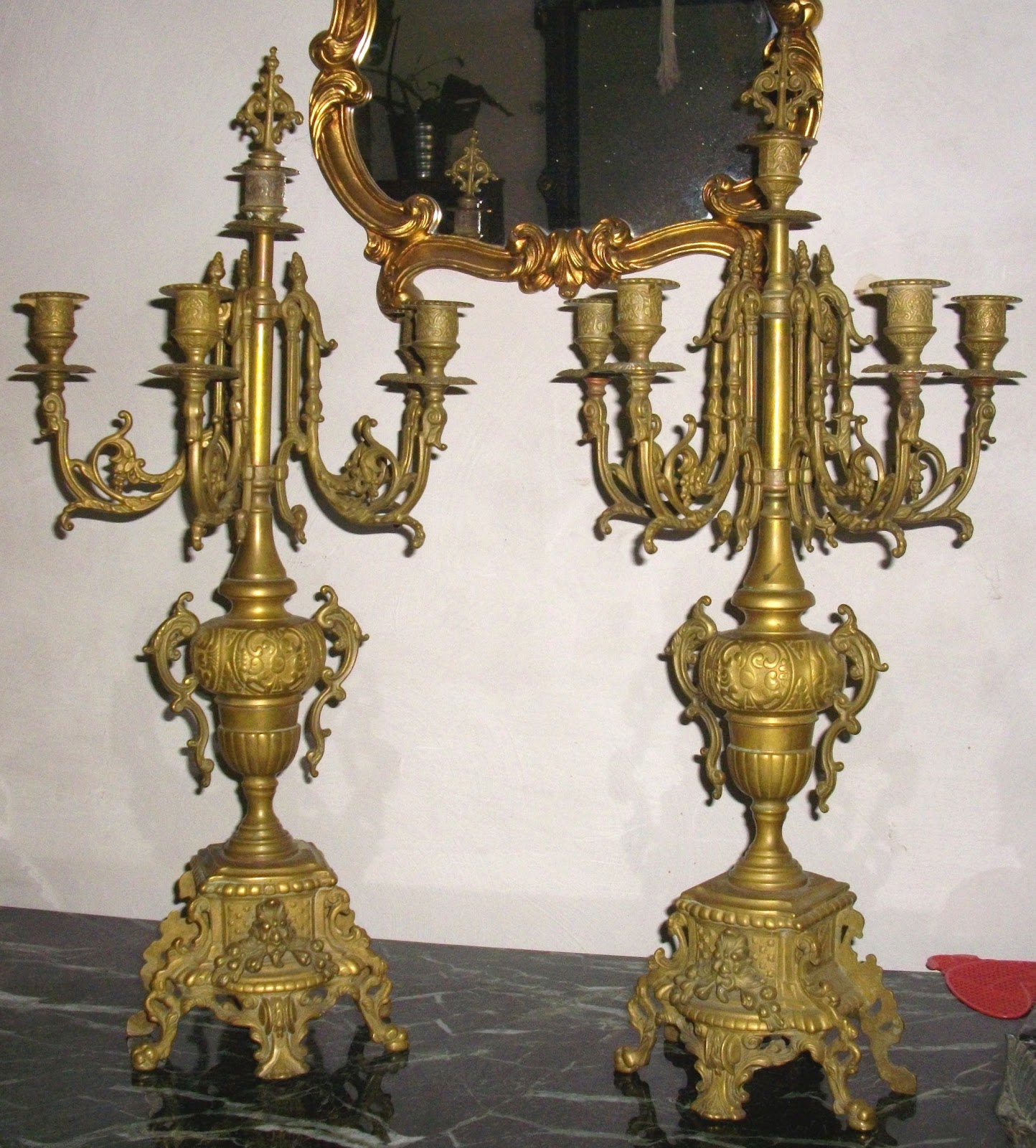 www.didoulabrocante.fr paire de chandeliers candélabres en bronze pour