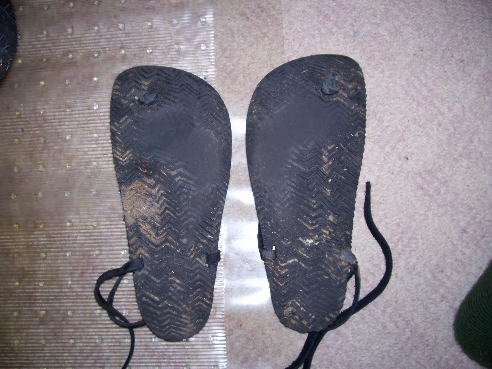 La Curée Barefoot Ted�s Luna sandals one year of wear