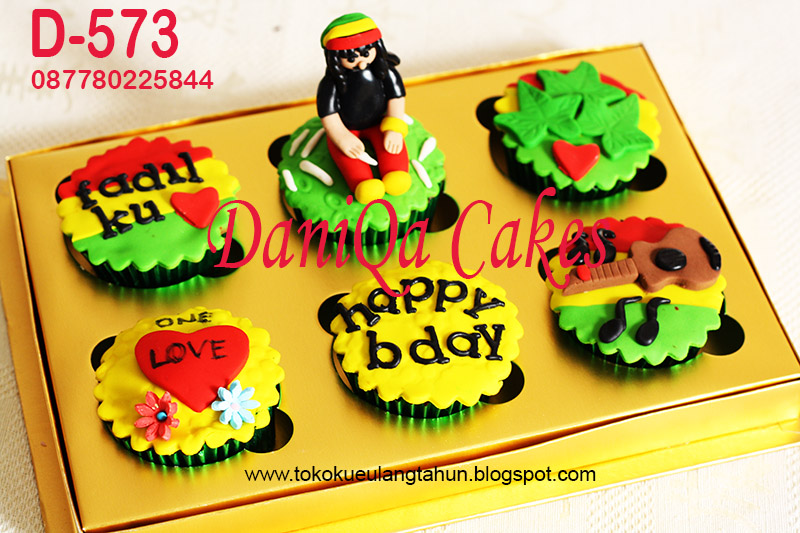 DaniQa Cake and Snack Bob Marley Cupcakes