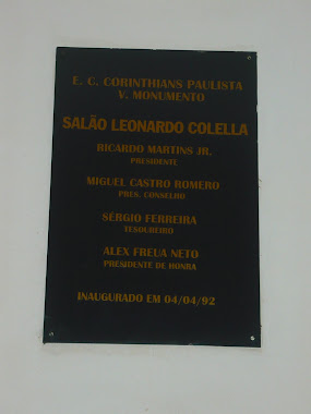 Salão de Jogos: Leonardo Colella.